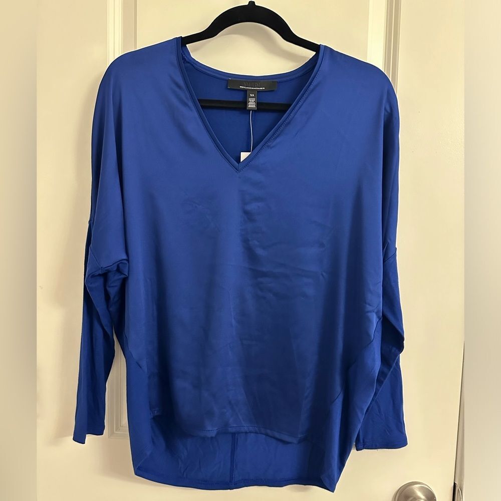 White House Black Market Long Sleeve Top Size XS Woven Front Midnight Blue